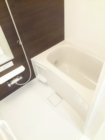 ヴィラ　ブリッサの浴室|日々の暮らしに欠かせないお風呂です