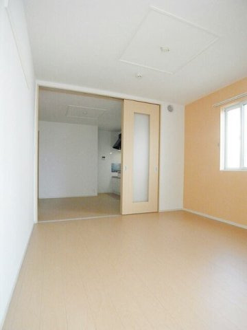 カーサ　センキンコウ　トゥアの内装|明るい室内です