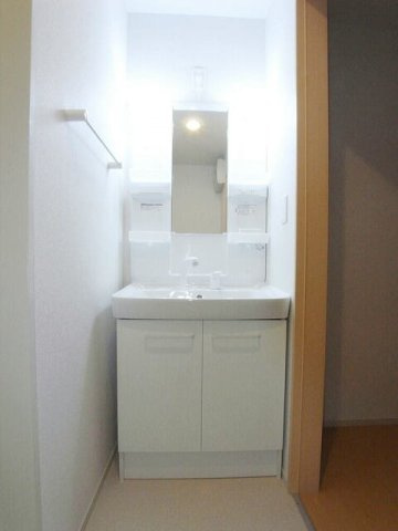 カーサ　センキンコウ　トゥアの洗面所|スペースが確保できる洗面所です