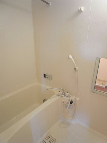 コーポ光の森の浴室|日々の暮らしに欠かせないお風呂です