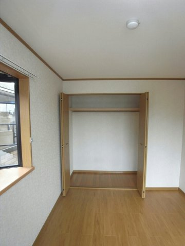 コーポ光の森の収納|こまごまとしたものを収納できそうですね