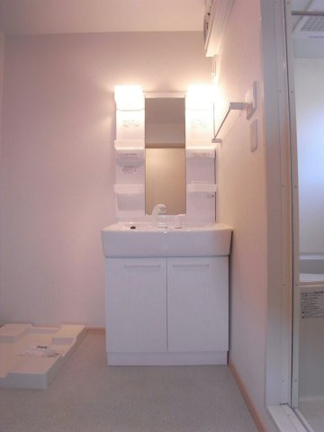 アミーゴ池尻Ｂの洗面所|コンパクトで使いやすい洗面所