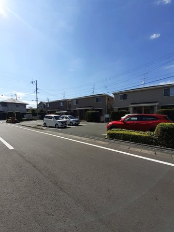 アミーゴ池尻Ｂの駐車場|駐車場に車を止められます