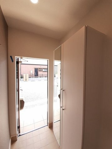 エステート龍田の玄関|収納もある玄関です