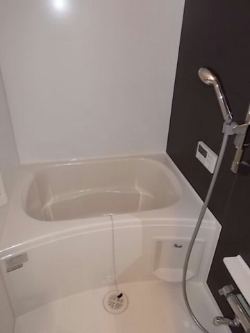 グラン・スイートの浴室|お風呂で日々の疲れを落としましょう