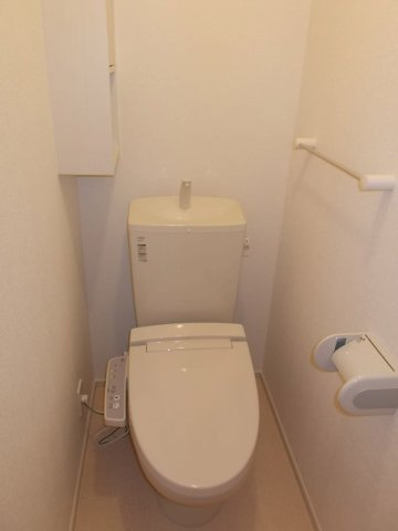 熊本市中央区黒髪６丁目のアパートのトイレ|コンパクトで使いやすいトイレです