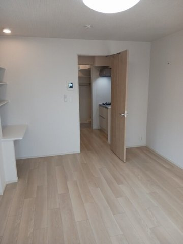 プロスペリティの内装|明るい色調の室内です