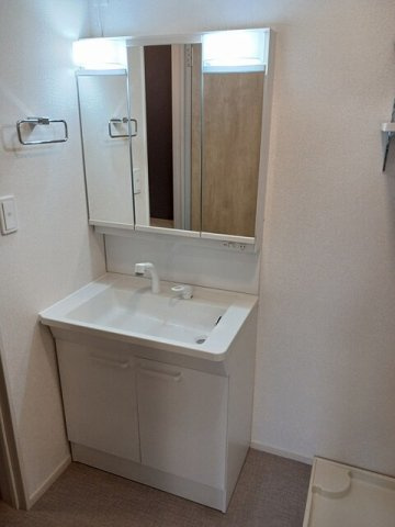 菊池郡菊陽町大字原水のアパートの洗面所|使いやすい洗面所です