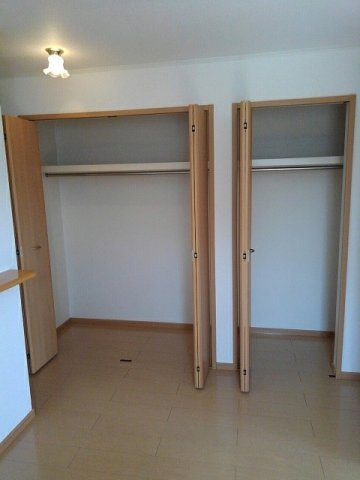 スプレン　ディットの収納|収納があります