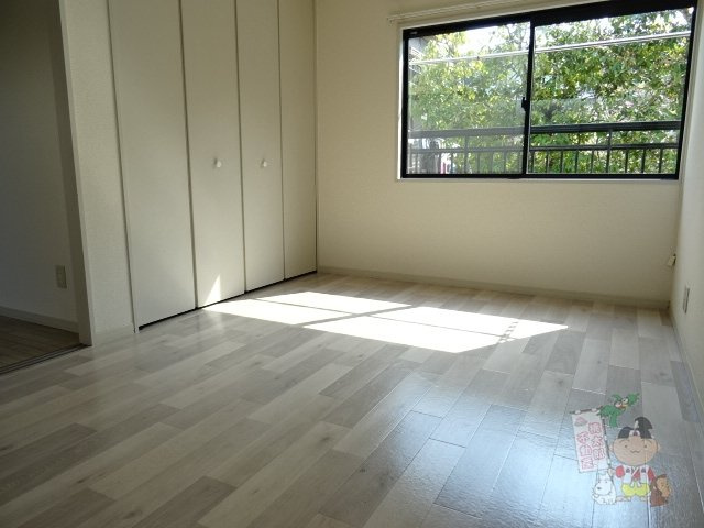 グランドール壱番館の居間・リビング