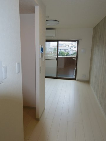 シャトー江北の居間・リビング