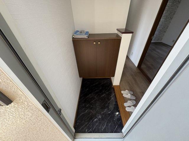 メゾンシャルマンの玄関