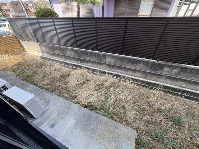 メゾンシャルマンの庭