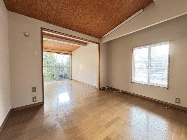 【洋室】 | 荒尾市原万田