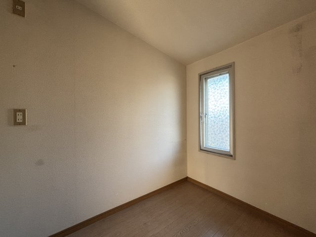 【洋室】 | 荒尾市原万田