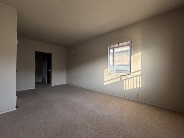 【洋室】 | 荒尾市原万田