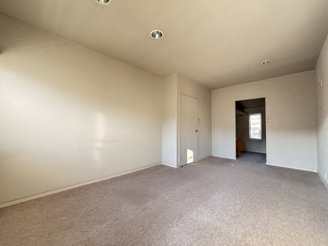 【洋室】 | 荒尾市原万田