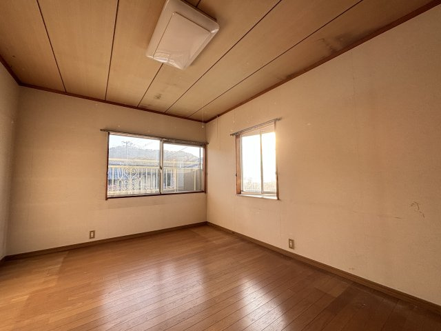 【洋室】 | 荒尾市原万田