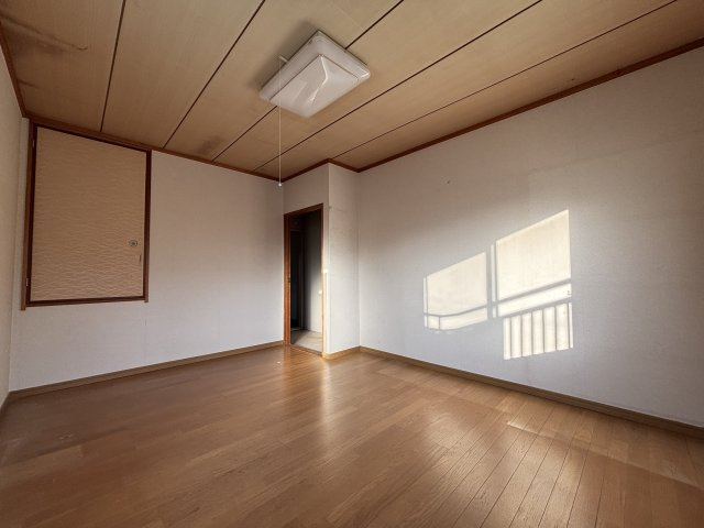 【洋室】 | 荒尾市原万田