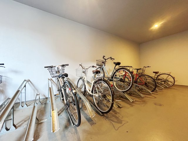 【駐輪場】 | GENOVIA板橋東山町skygarden