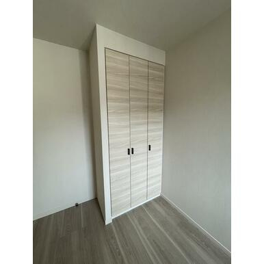 ライオンズタワー新大工町の洋室