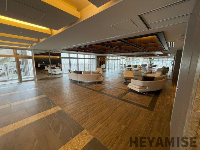 ライオンズタワー新大工町のロビー