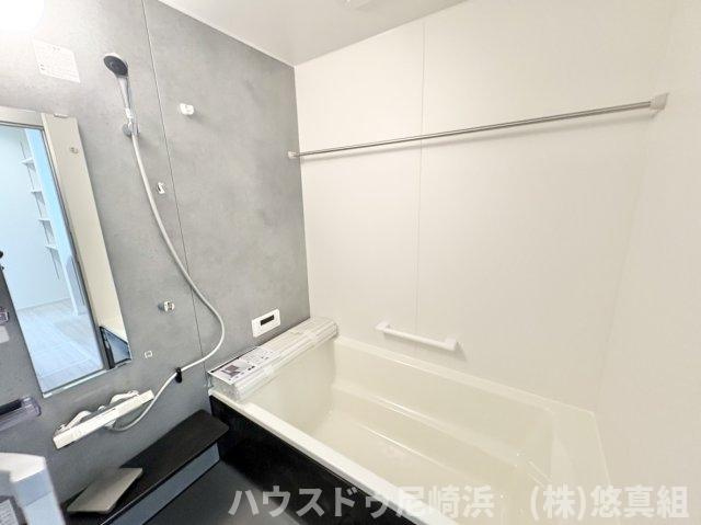新築戸建　川西市緑台3丁目　の浴室|浴室暖房・乾燥機付きで家事をサポート！追い焚き機能で温かいお湯をキープでき、癒しのバスタイムを♪
