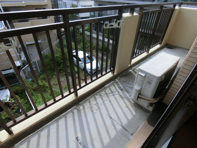 マンション峰岸のバルコニー