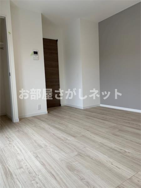 メイクスデザイン学習院下【おとり物件なし】#学生・社会人にオススメ！初期費用分割払いOK！の居間・リビング