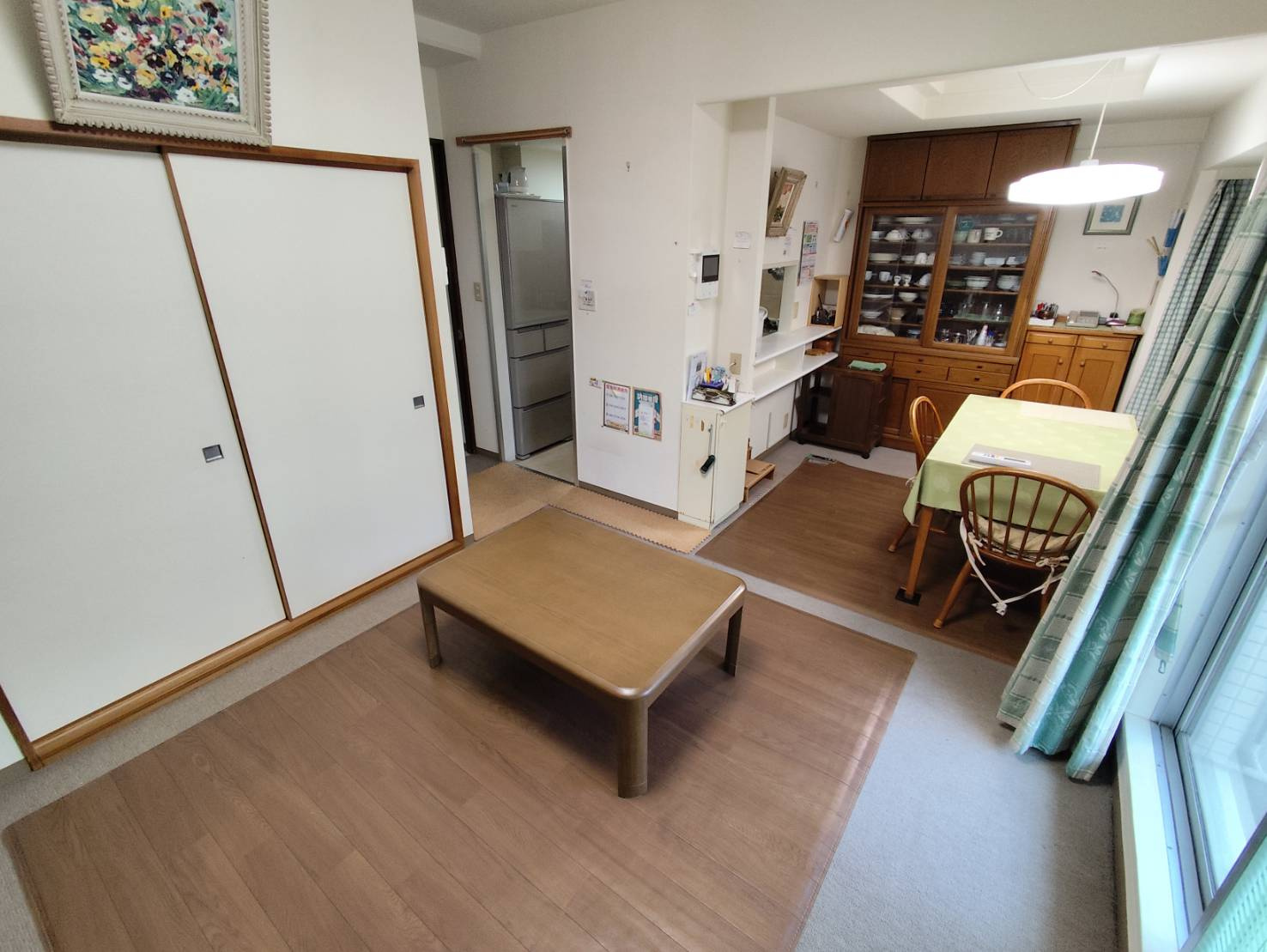 東建ニューハイツ入間の駐輪場|駅周辺は飲食店、飲み屋さんもあります♪