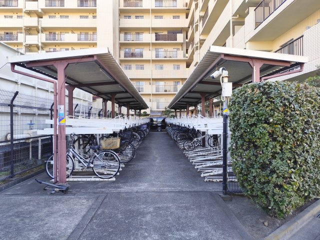 東建ニューハイツ入間の駐輪場|整備された駐輪場は雨に濡れる心配もありません