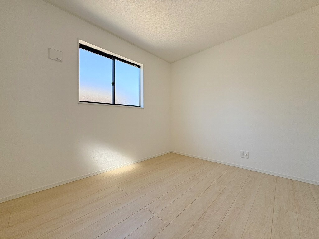 三郷市早稲田6丁目　新築戸建　全4棟　4号棟の洋室|2階の洋室です。子供部屋としていかがでしょう