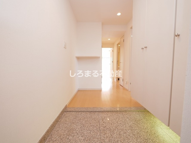 アーデン上本町の玄関