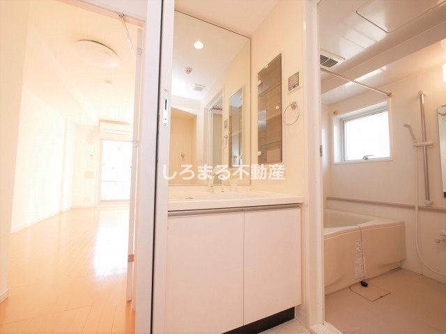 アーデン上本町の洗面所