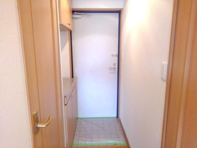 クレオ・テラ　本八幡の玄関