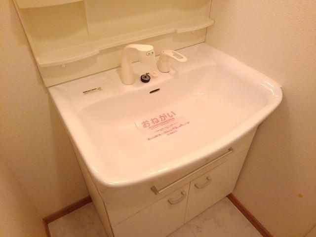 クレオ・テラ　本八幡の独立洗面台