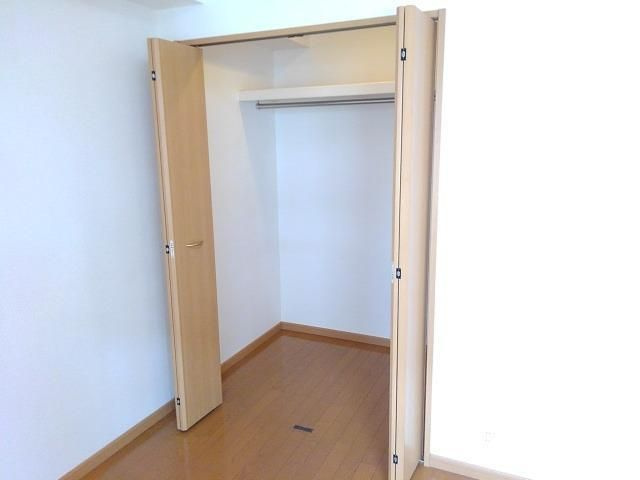 クレオ・テラ　本八幡の収納