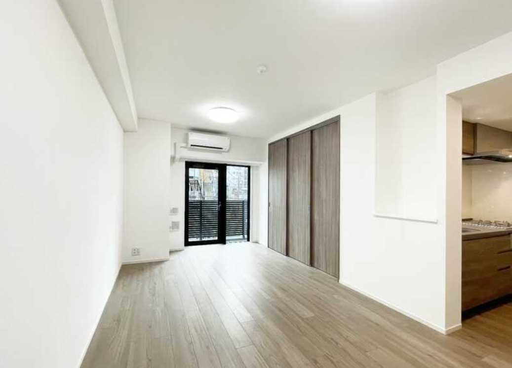 S-RESIDENCE駒沢大学駅前　築浅　礼金０　敷金０　の居間・リビング