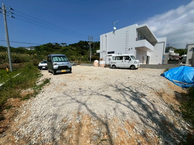 読谷村座喜味　新築共同住宅の外観|2026/3/17　現地写真