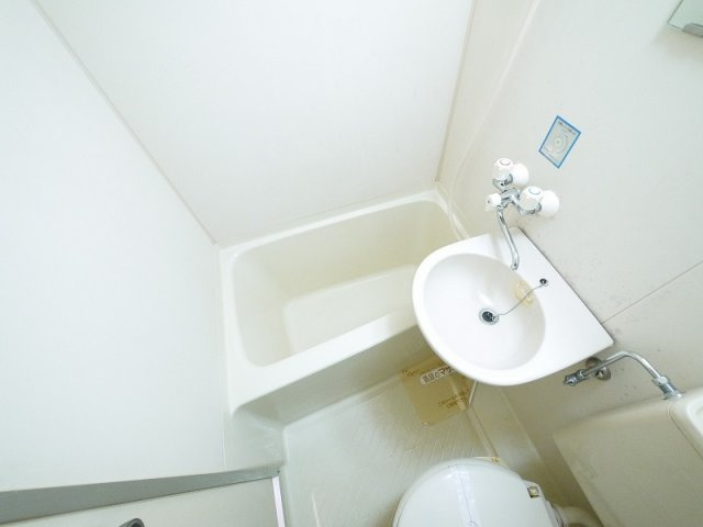 メゾンアンテルナ奈良の浴室|きれいなお風呂です