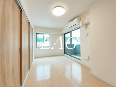 【居間・リビング】 | フィオーレ静　吉敷町 | 洋室のお部屋です。