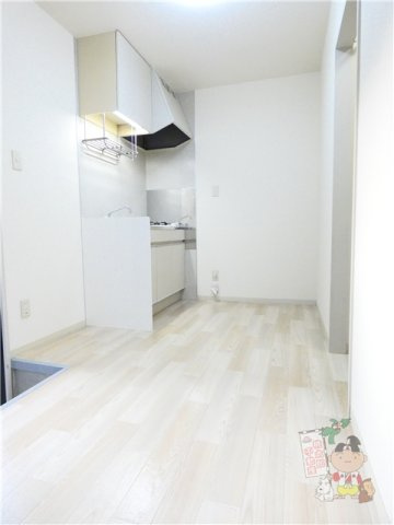 グランドール壱番館の居間・リビング