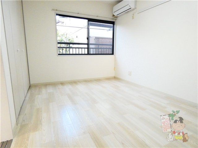 グランドール壱番館の居間・リビング