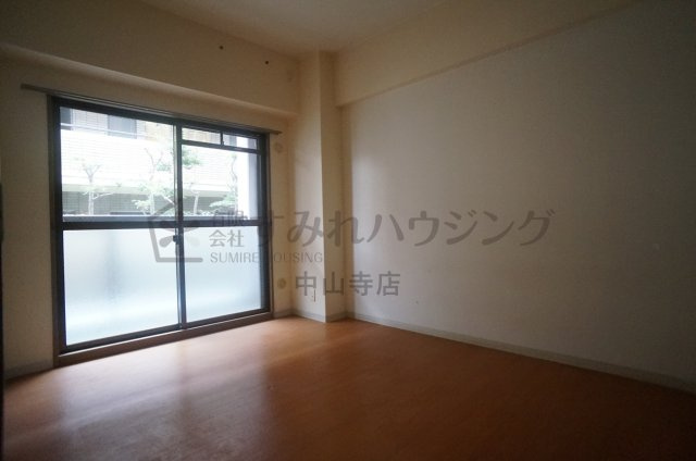 プレステージ安倉の寝室