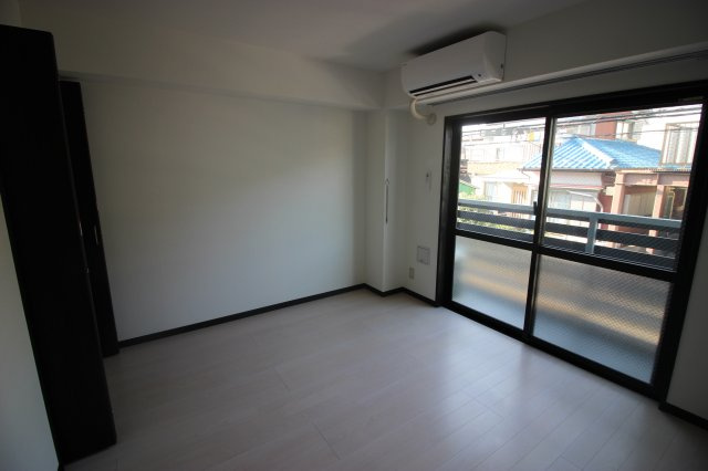 セボン シューの居間・リビング