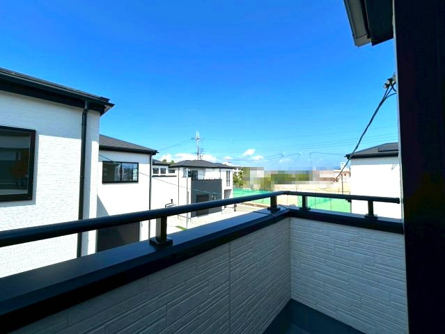 三木市末広３丁目　２期4号棟のバルコニー