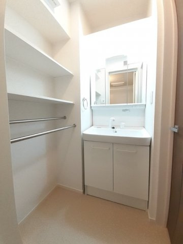 コンフォート末武中の洗面所