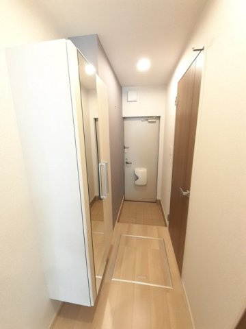 コンフォート末武中の玄関