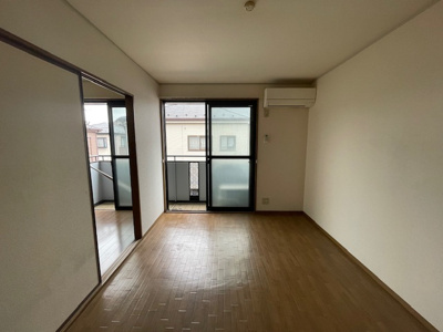 【洋室】 | アルシュ１１