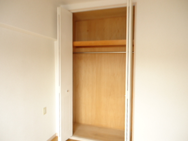 ラ・クラッセ西寺尾の収納